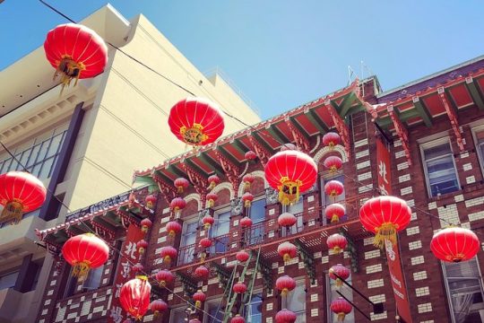 Classic Chinatown Tour and Optional Hosted Family Style Luncheon