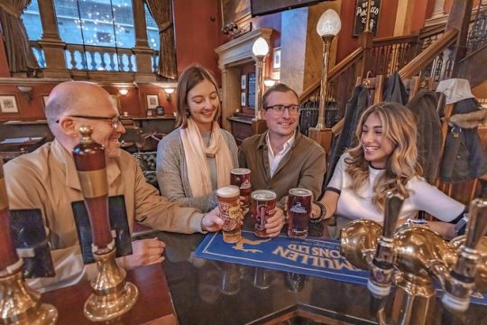 Small-Group Tour: Historical Pub Walking Tour of London