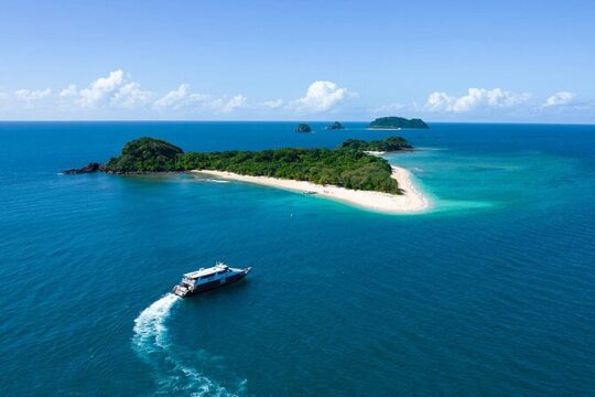 Full-Day Cruise Tour to Frankland Islands Great Barrier Reef