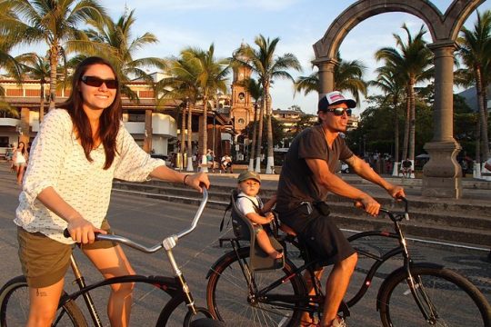 Private Tour in El Malecon Boardwalk Bike Ride