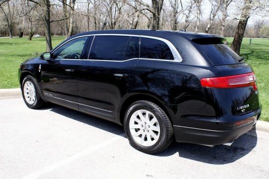 Downtown Chicago To Midway Airport - Luxury Private Sedan, All Inclusive