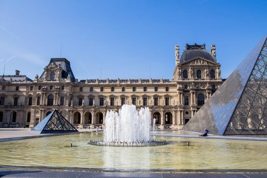 Skip-the-Line: Louvre Museum Masterpieces Fully Guided Tour