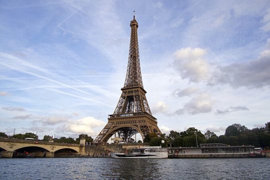 Paris Full Day Tour With Eiffel Tower, Notre Dame, and more