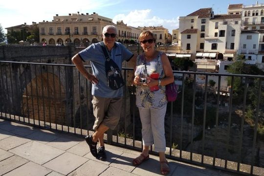 White Villages and Ronda Guided Day Tour from Seville