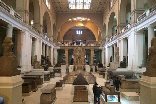 Cairo Private Day Tour: Egyptian Museum, Citadel, and Khan al-Khalil Bazaar