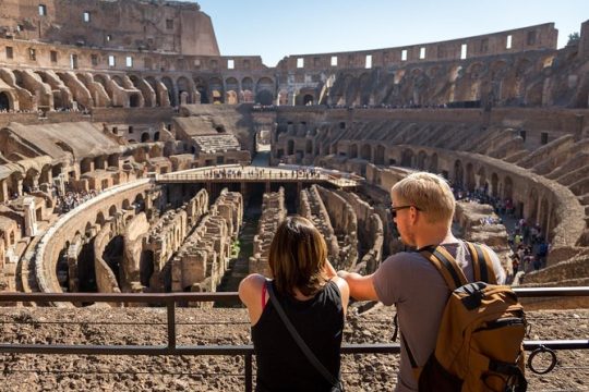 Private Colosseum Roman Forum and Palatine Hill Guided Tour