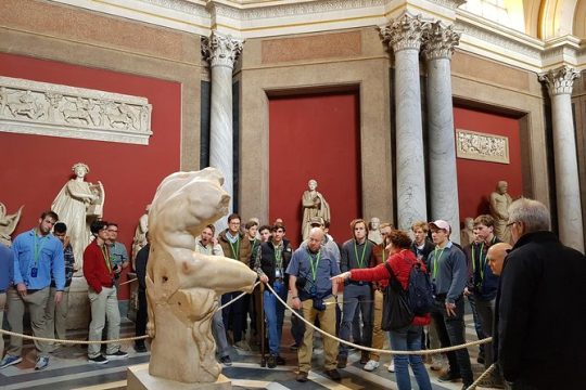 Fast Track - Vatican Tour with Museums, Sistine Chapel & St. Peter's Basilica