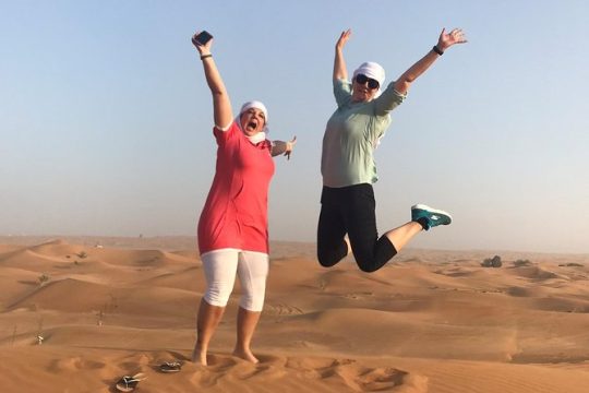 Dubai: Unique SUNSET 4WD Red Dunes Safari