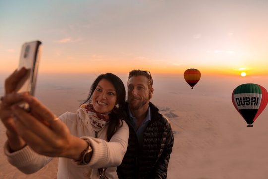 Hot Air Balloon Ride, Vintage Land Rover Ride & Breakfast from Dubai