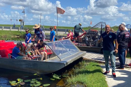 Depart from Miami to discover the Everglades with Airboat tour included!