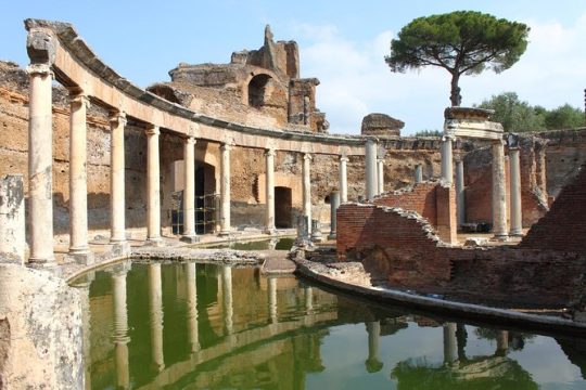Heritage Site: Villa d'Este and Hadrian's Villa in Tivoli Tour from Rome