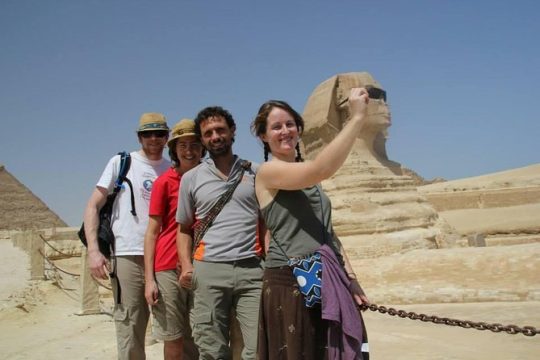 Giza Pyramids, Sphinx, Sakkara and City of Memphis Private Full Day Tour