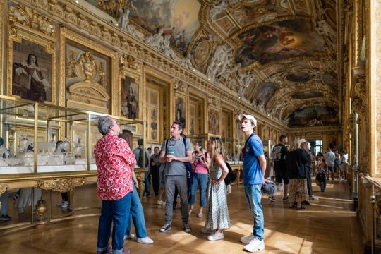 Louvre Museum Semi Private Guided Tour