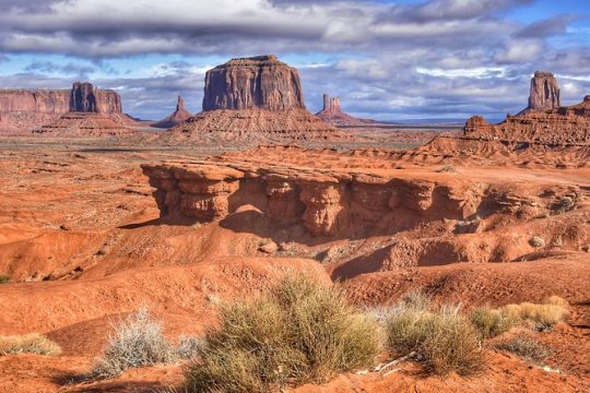 2.5 Hours of Monument Valley's Backcountry 4×4 Tour