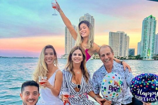 Private Night and Sunset Cruise in Miami with Skyline View