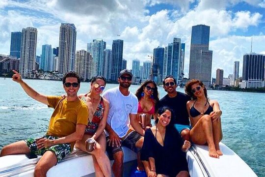 Miami Lifestyle Yacht Charter Boat Rental Tours Private