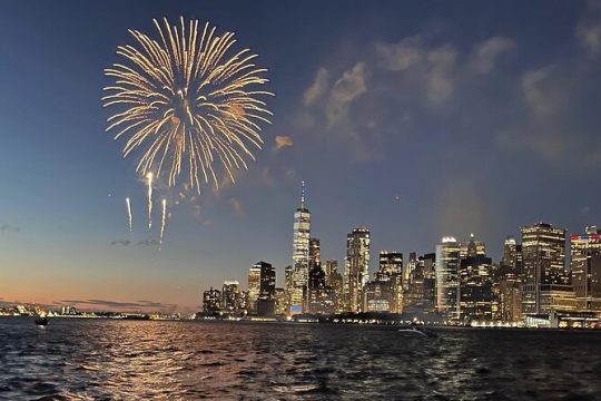 New York City 4th of July Fireworks Luxury Boat Tour