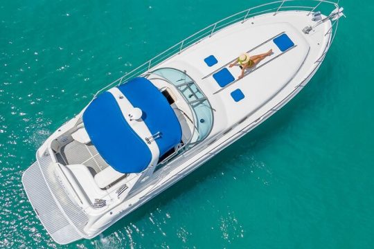 40' Miami Yacht Rental up to 13 Persons