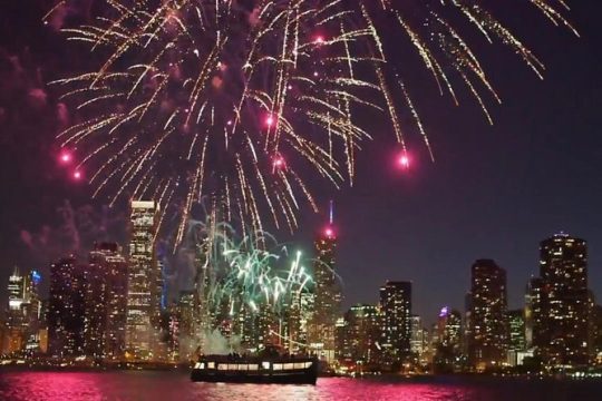 Chicago Lake Michigan Fireworks Cruise