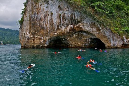 Arcos - Animas - Quimixto. By Grupo Naviero de la Bahìa (Bahia Alegre)