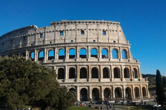 Colosseum restricted areas and Dungeons Undergrounds Small Group Tour