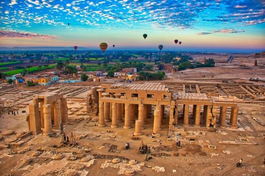 Full Day Luxor East and West Bank with Hot Air Balloon