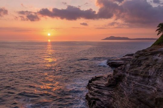 Oahu's Majestic Cliffside Sunset Tour: Breathtaking Ocean Views