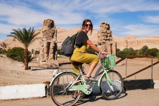 private city tour in Luxor by bicycle from Luxor & fresh Juice