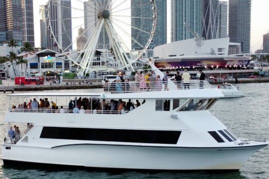 Miami Yacht Party with Open Bar & Party Bus Experience