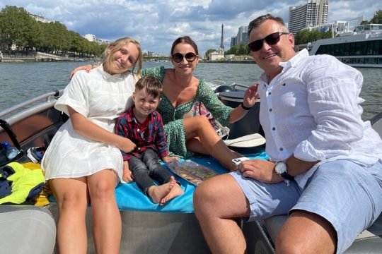 Paris Seine River Private Boat Tour