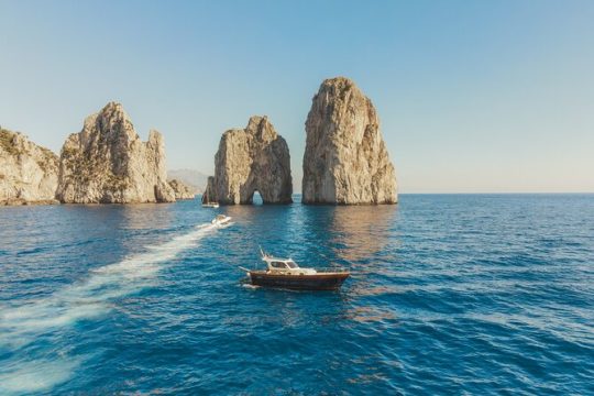 Capri Premium Boat Tour Max 8 People From Sorrento
