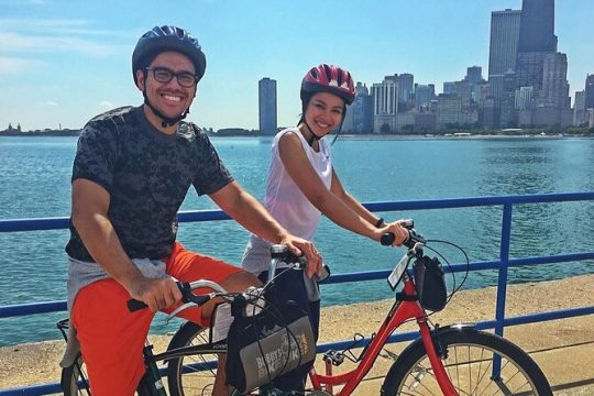Chicago Adventure Pass with Bike and Kayak Rental