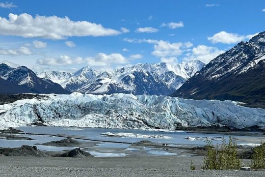 Full Day Guided Tour on the Matanuska Glacier Blue Ice