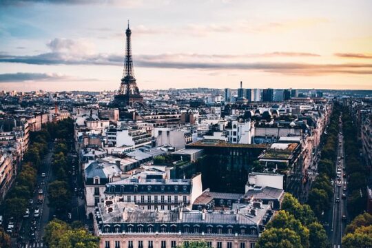Paris Walking Tours: Discover Paris' Iconic Sites and Secret Spots