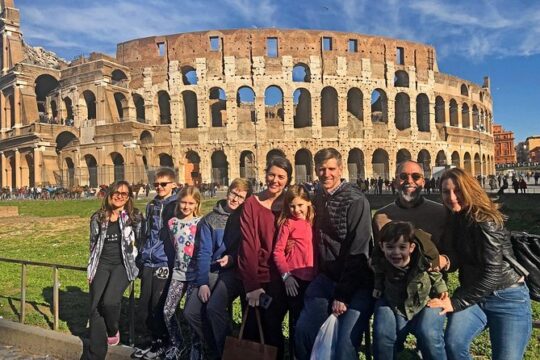 Skip-the-Line Family Colosseum & Roman Forum Tour with Kid-Friendly Activities
