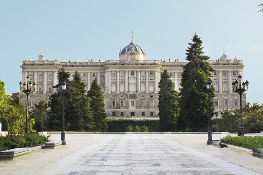 Royal Palace Madrid & Tapas Experience with Skip the Line Ticket