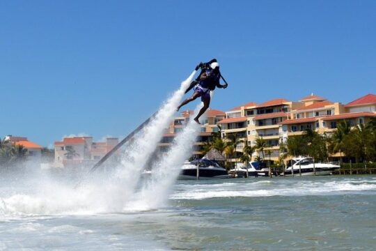 Be part of this extreme challenge, the Jet Pack water activity in Cancun.