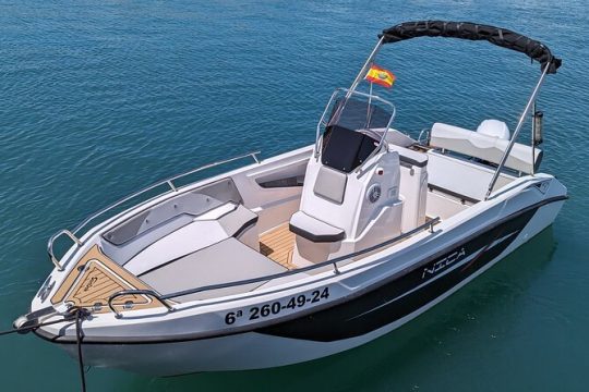 Boat rental without license B580 'Nica' (6p) - Can Pastilla