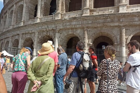 Small Group Guided Tour to the Colosseum, Roman Forum and Palatine Hill