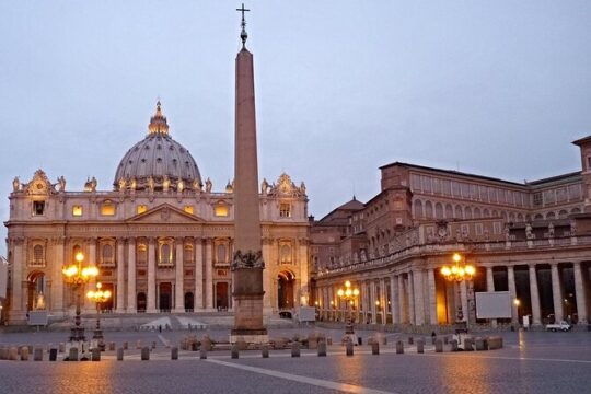 Rome: Vatican Early Bird Morning VIP tour