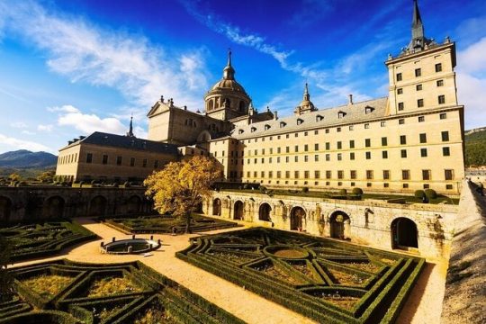 Private VIP visit El Escorial Palace, Monastery, Villa & Garden