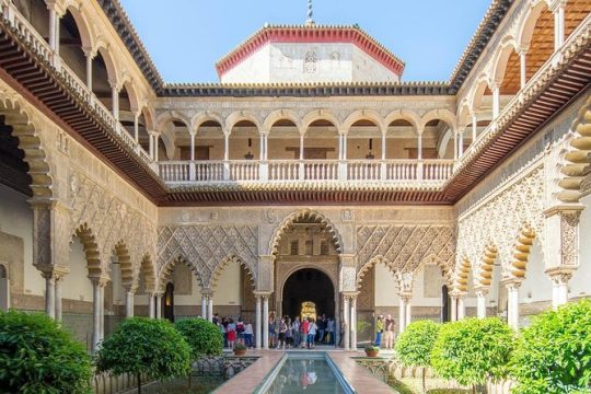 Seville Alcázar: Guided Premium Tour with Priority Entrance