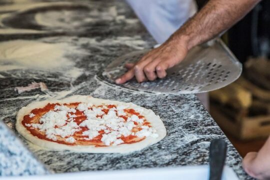 Pizza making experience - private