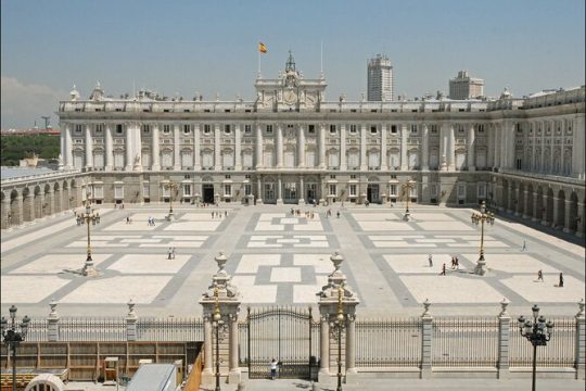 Guided Visit to the Royal Palace of Madrid in Spanish