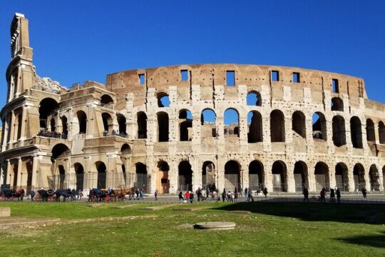 Colosseum Entrance Plus: Roman Forum and Palatine Hill Combo