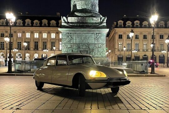 Paris by Night 1h Tour in Vintage Citroën DS with Open Roof