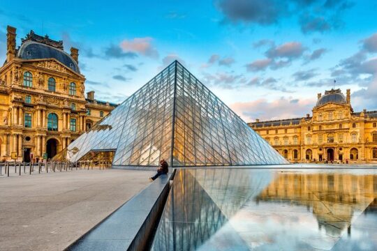 Half Day Walking Tour to Over 30 of the Top Sights of Paris