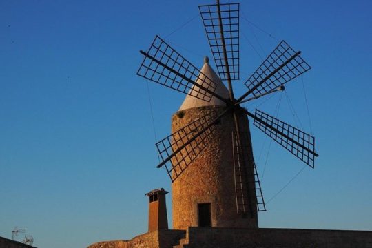 Mallorca: Windmills, Legends and Charming Villages