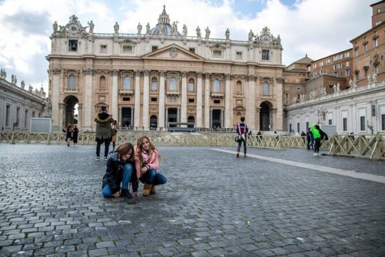 Kids Tour of Vatican Sistine Chapel & St.Peter with Fast Access