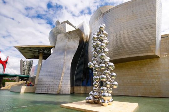 Bilbao Private Walking Tour: History, Guggenheim, Pintxos Tasting